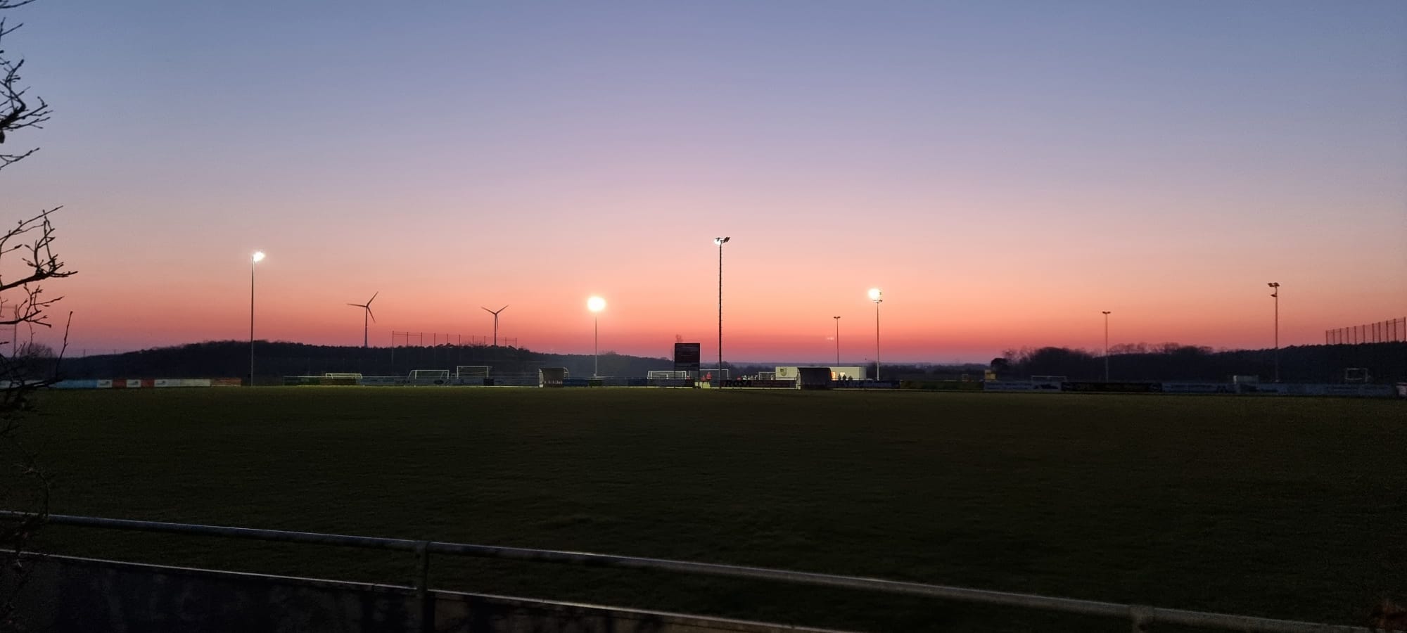 Sportplatz-Romatnik